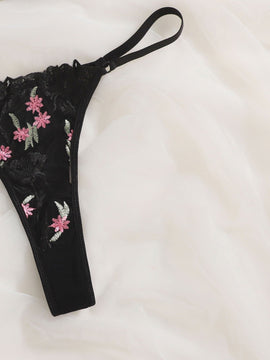 Set de lenceria floral de malla