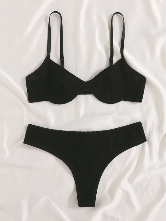 Set de lenceria unicolor con textura con aro