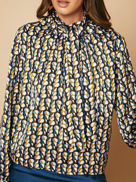 Top de cuello con cordon con estampado