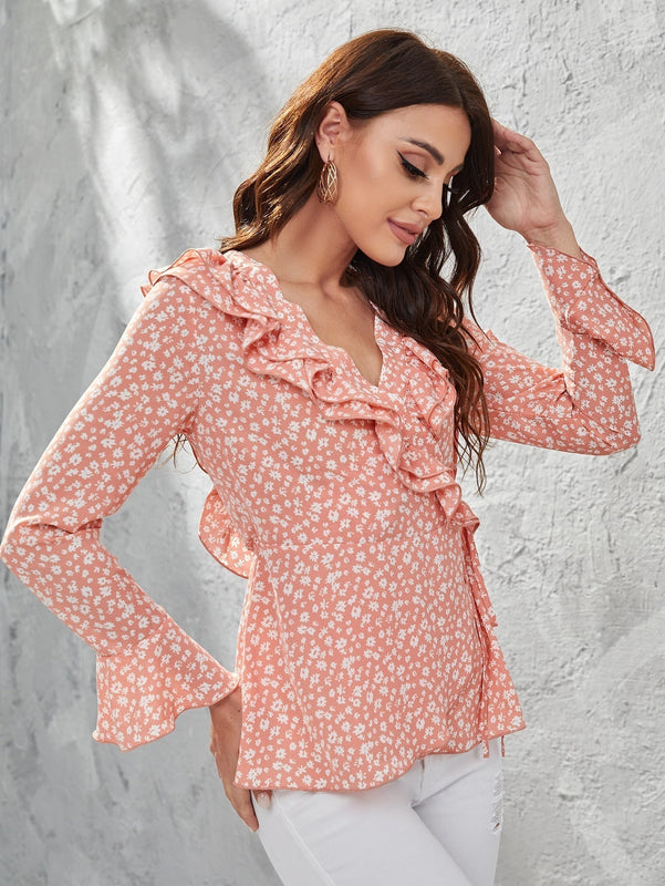 Camisa cruzada con estampado floral ribete con fruncido de manga con volante con nudo lateral