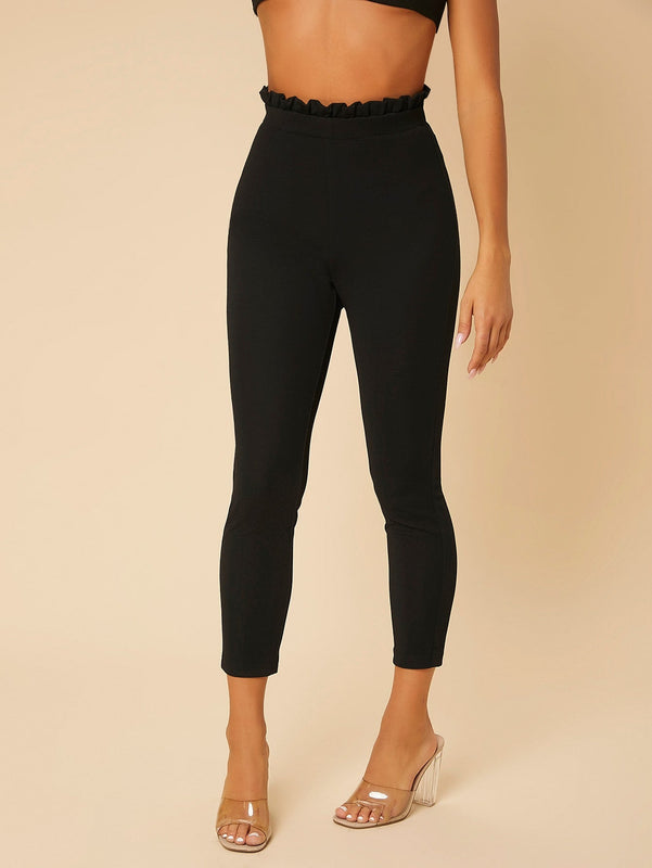 PETITE Pantalones ajustados de cintura con volante recortado