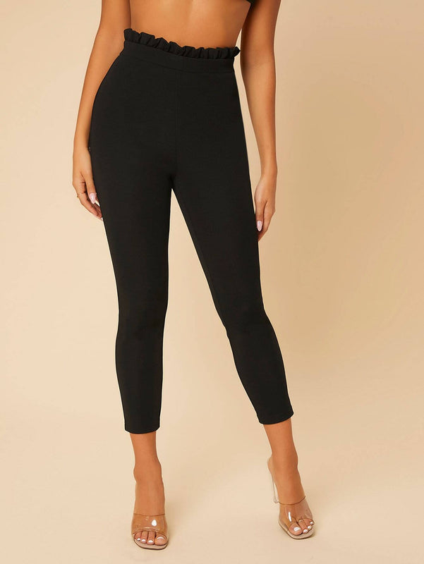 PETITE Pantalones ajustados de cintura con volante recortado