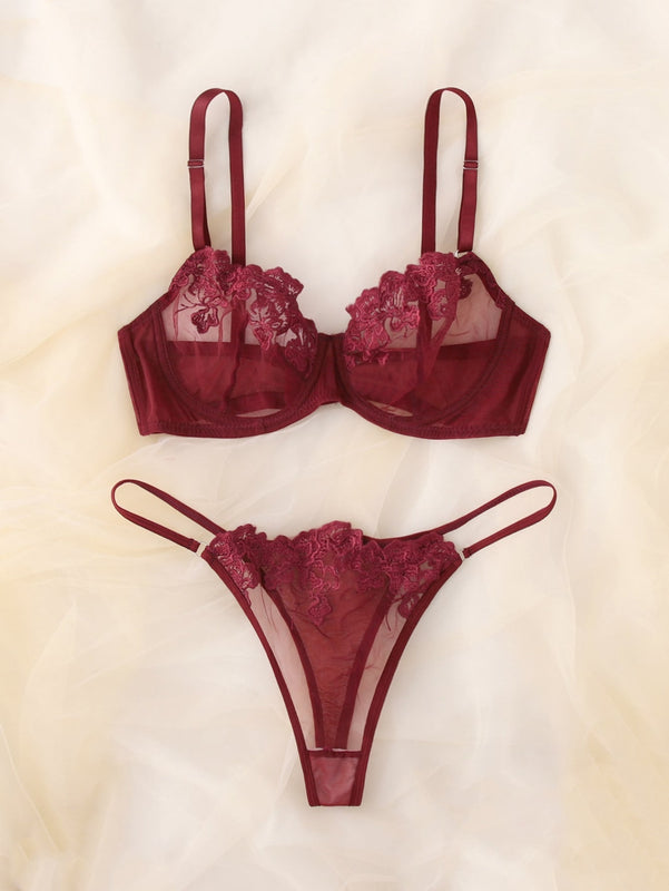 Set de lenceria con bordado de malla transparente con aro