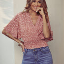 VCAY Blusa floral de manga mariposa con fruncido