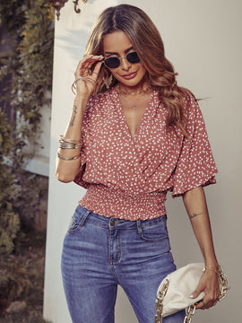 VCAY Blusa floral de manga mariposa con fruncido