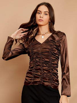 BAE Top unicolor fruncido de saten