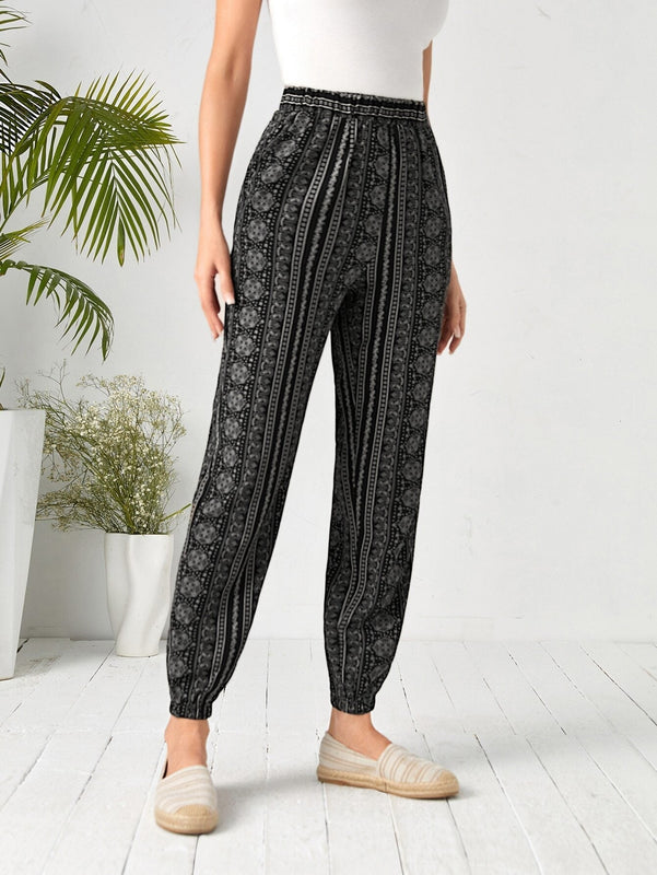EMERY ROSE Pantalones zanahoria con estampado de paisley
