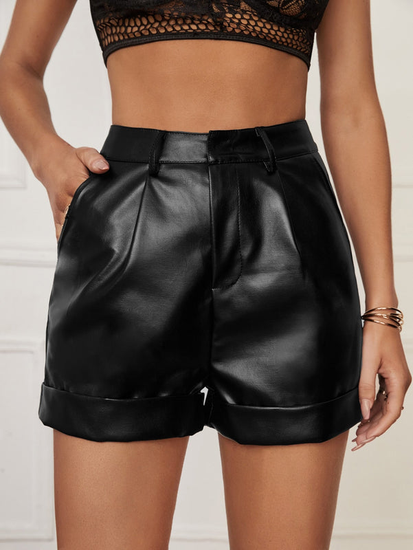 Tall Shorts bajo de doblez con fruncido PU