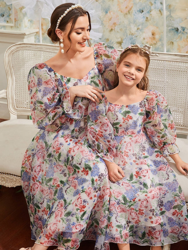Modely Vestido floral de manga farol