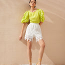 VCAY Shorts bajo de cheuron con encaje