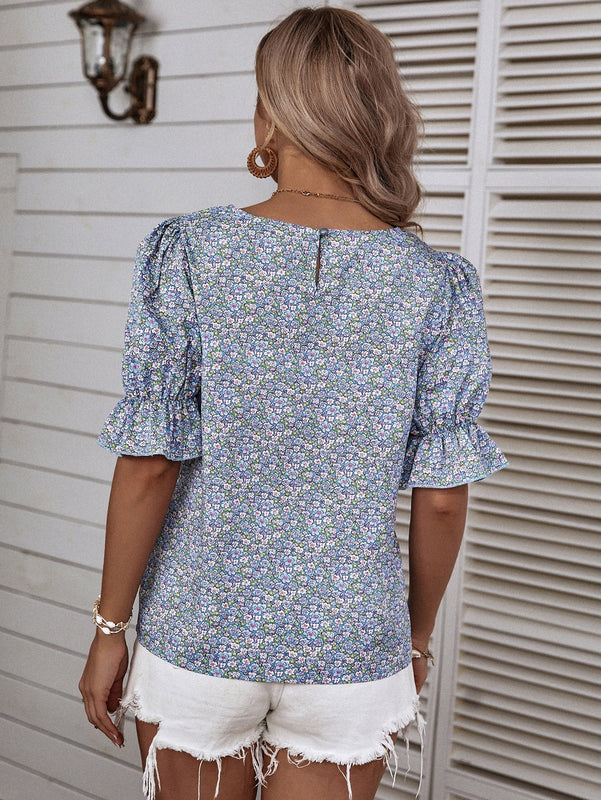VCAY Blusa floral de manga con volante