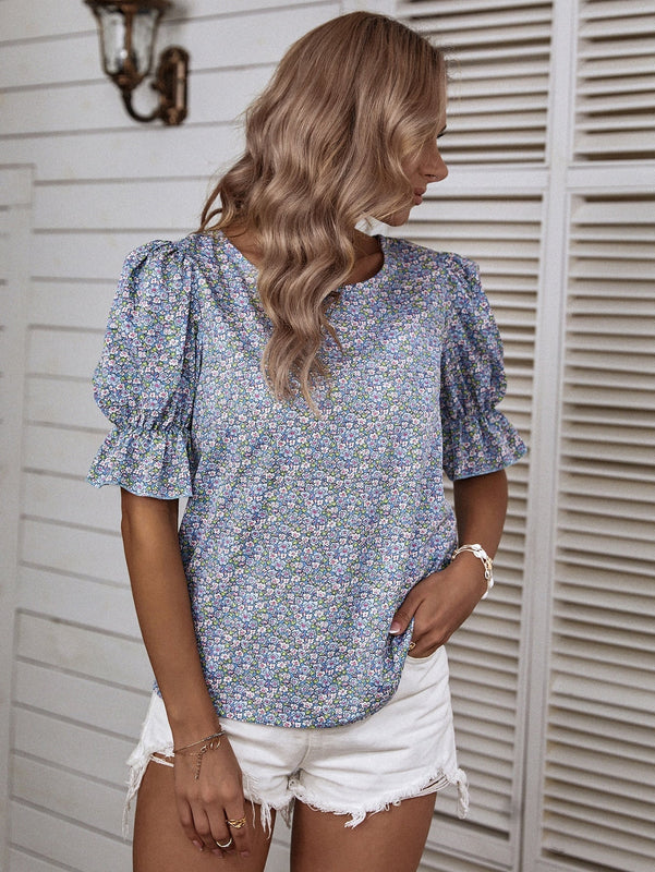 VCAY Blusa floral de manga con volante