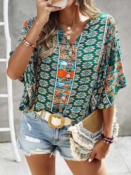 VCAY Blusa con estampado de manga murcielago