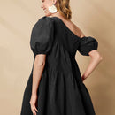 Vestido smock de cuello asimetrico de manga farol bajo con fruncido