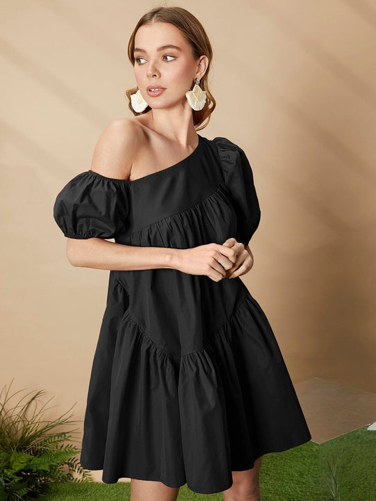 Vestido smock de cuello asimetrico de manga farol bajo con fruncido