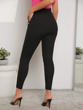 Prive Pantalones ajustados con diseno de boton