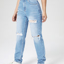 Jeans mom desgarro con lavado