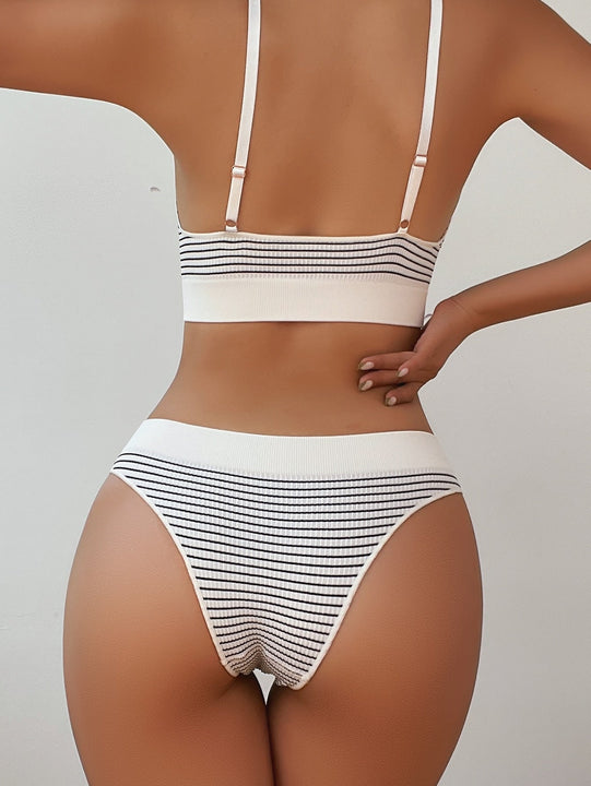 Set de lenceria de rayas unida en contraste