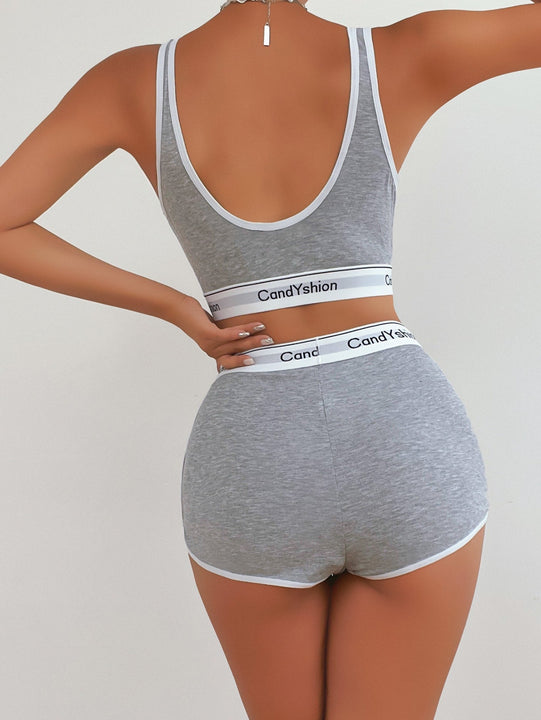 Set de lenceria con estampado de letra unido en contraste tejido de canale inalambrico