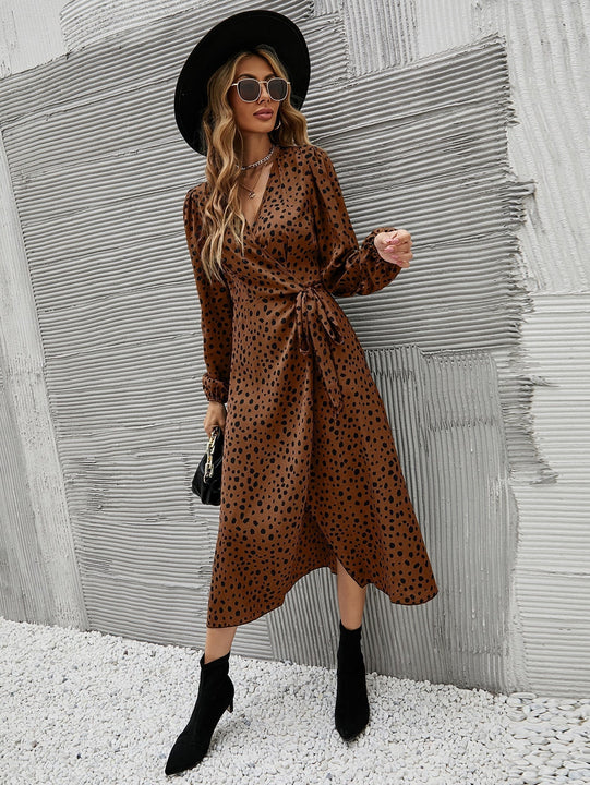 Vestido cruzado con estampado de lunares de manga farol con cordon lateral