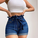 Frenchy Shorts en mezclilla de cintura con volante bajo de doblez con cinturon