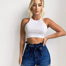 Frenchy Shorts en mezclilla de cintura con volante bajo de doblez con cinturon