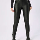 Essnce Pantalones ajustados con detalles metalicos