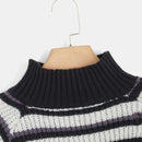 ROMWE Fairycore Jersey de rayas de cuello cisne desgarro