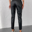 Pantalones conicos casuales con diseno de botones de color liso