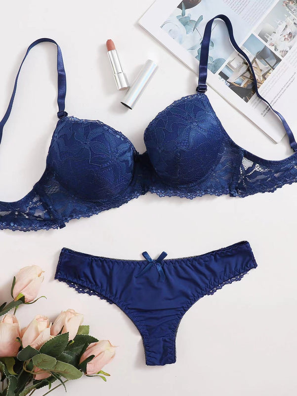 Set de lenceria con aro con encaje floral