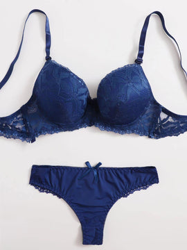 Set de lenceria con aro con encaje floral