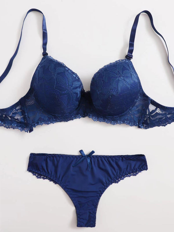 Set de lenceria con aro con encaje floral