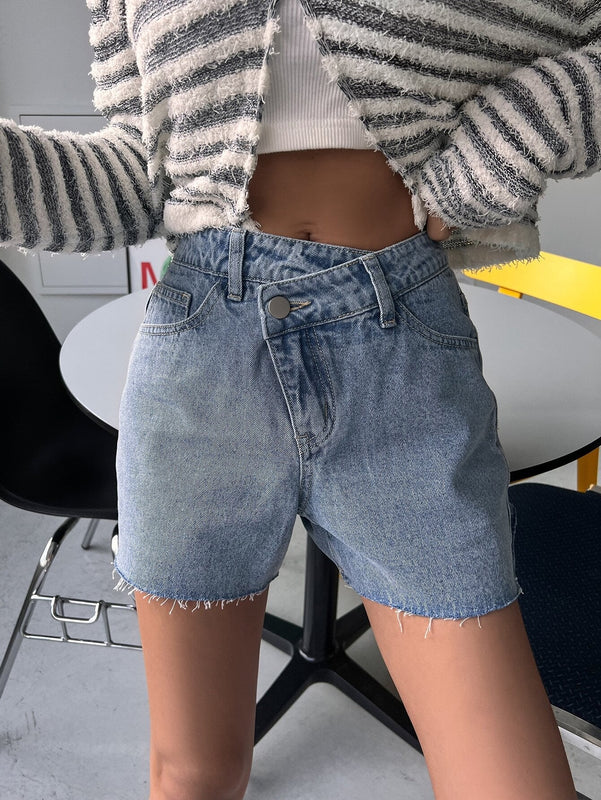 DAZY Shorts De Mezclilla Para Mujeres Con Cintura Asimetrica Y Ajuste Holgado