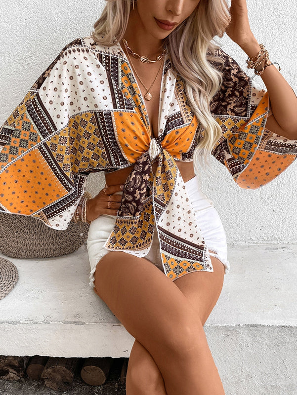 VCAY Top crop con estampado de panuelo con paisley con cordon delantero