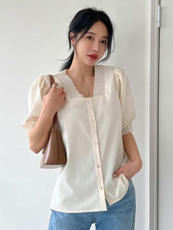 DAZY Blusa De Encaje Guipure Con Mangas Abullonadas Y Botones En La Parte Delantera