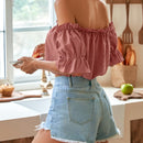 VCAY Camisa crop de lunares de hombros descubiertos ribete fruncido con nudo delantero