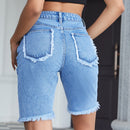 Shorts en mezclilla con bolsillo oblicuo bajo crudo