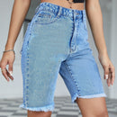 Shorts en mezclilla con bolsillo oblicuo bajo crudo