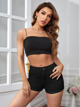 Shorts en mezclilla con boton bajo de doblez