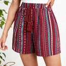 EMERY ROSE Shorts con estampado geometrico con fleco de cintura con cordon