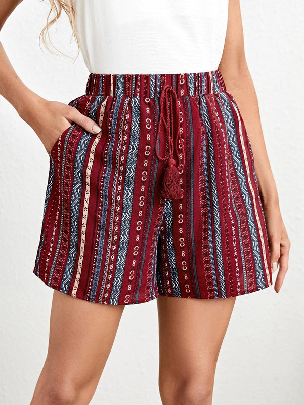 EMERY ROSE Shorts con estampado geometrico con fleco de cintura con cordon
