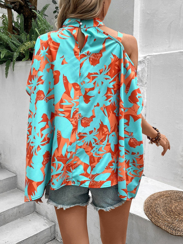 VCAY Blusa con estampado floral de cuello asimetrico con diseno de cadena