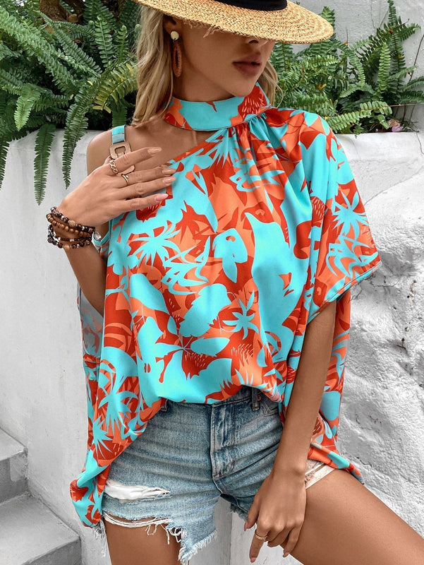 VCAY Blusa con estampado floral de cuello asimetrico con diseno de cadena