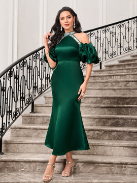 Modely Vestido de hombros descubiertos de manga farol bajo sirena de saten sin cinturon