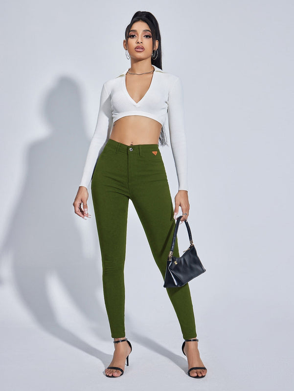 Essnce Pantalones ajustados cortos solidos