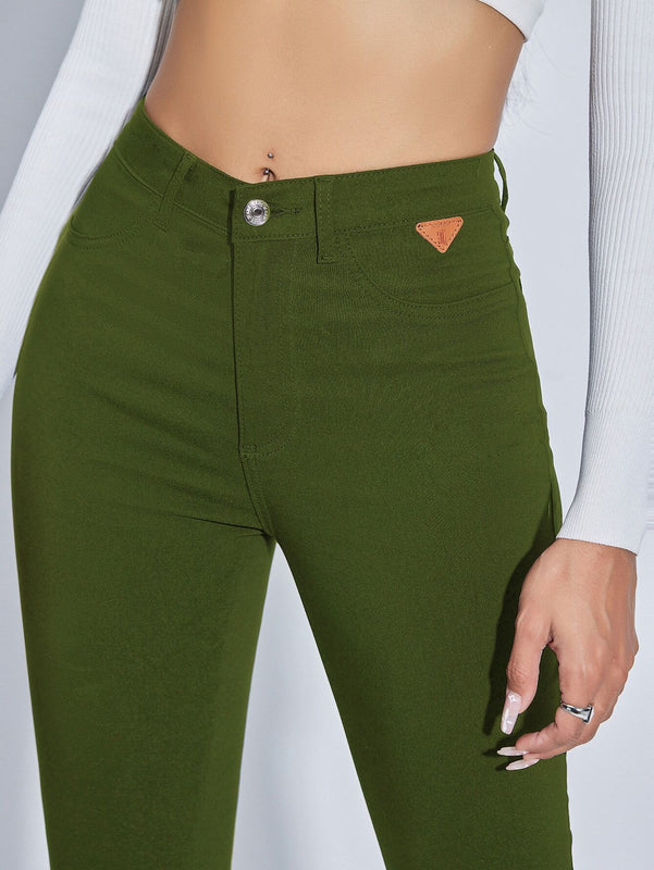Essnce Pantalones ajustados cortos solidos