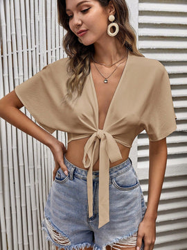 VCAY Camisa crop de manga murcielago con nudo delantero