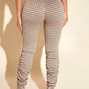 SXY Pantalones apilados con estampado de guingan fruncido bajo con abertura