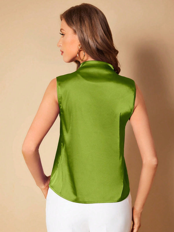 BAE Blusa unicolor de cuello V de saten