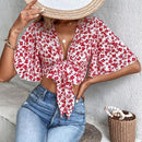 VCAY Camisa crop con estampado floral de manga mariposa con nudo delantero